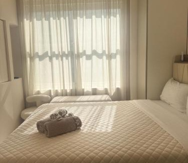 South of Fifth Apartment | le Petite Miami Beach