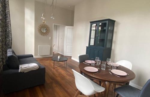Auxerre Apartment | Le Philibert Roux