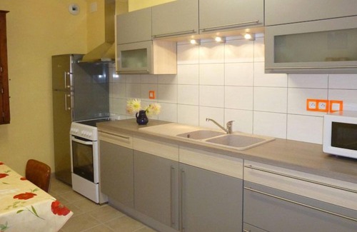 Scorbe-Clairvaux House | Le Pic en Bois - Scorbe-clairvaux