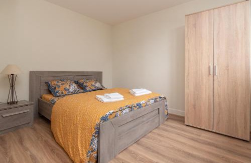 Montcenis Apartment | Le Pied à Terre de Montcenis - Appt avec parking privé