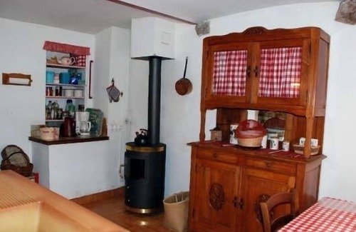Saint-Julien-du-Gua House | Le Pigeonnier : Maison de Famille de Charme Dans le Parc Naturel