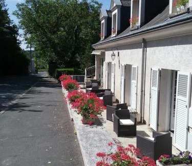 Saint-Martin-le-Beau Hotel | Le Pigeonnier
