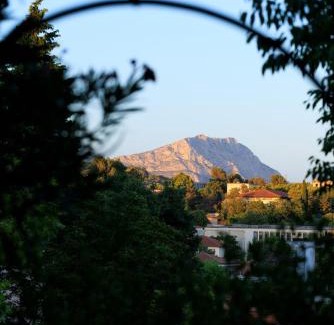 Sud Hotel | Le Pigonnet - Esprit de France