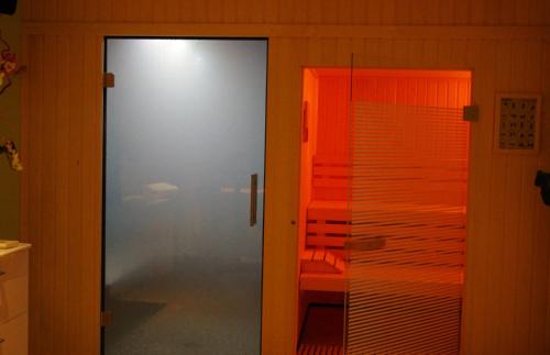 Brullioles Hotel | Le Place Neuve