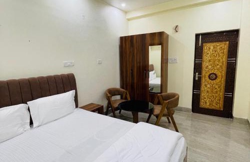 Danapur Hotel | Le Platinum Hotels & Banquet