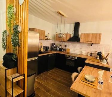 Le Plessis-Robinson Apartment | Le Plessis Capitale - Appartement entier avec jardin