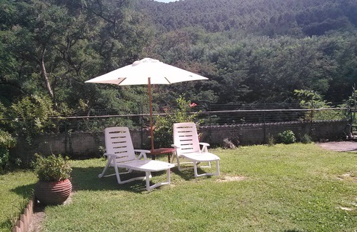 Buti House | Le Poiane farmhouse with large garden in Tuscany