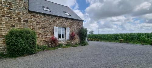 Roz-sur-Couesnon House | Le Polder