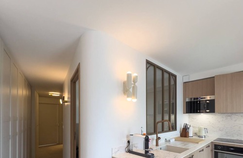 Antibes City Centre Apartment | LE PORT VAUBAN Harbor view for 4 by Sunset