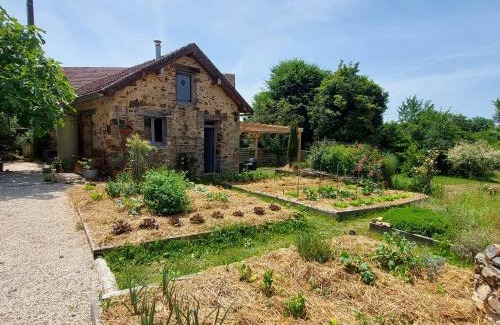 Coussac-Bonneval House | Le Potagîte, Gîte dans un jardin potager Limousin