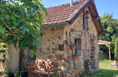 Coussac-Bonneval House | Le Potagîte, Gîte dans un jardin potager Limousin