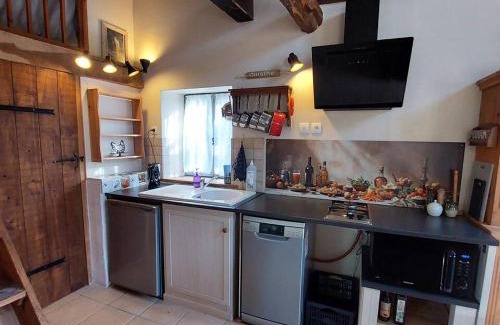 Coussac-Bonneval House | Le Potagîte, Gîte dans un jardin potager Limousin