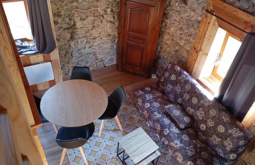 Plancher-Bas House | Le poulailler
