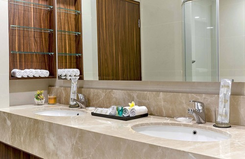 Cikarang Hotel | Le Premier Hotel Kota Deltamas