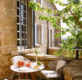 Chateauneuf-du-Pape Villa | Le Prieuré