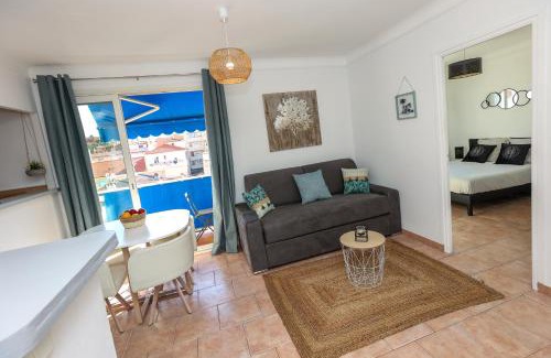 Golfe Juan Apartment | Le Provençale : Plages, Balcon, Clim