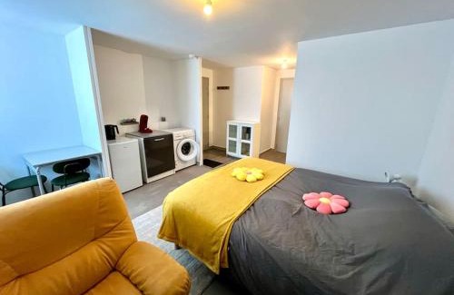 Rives Apartment | Le ptit chez soi by LPNL