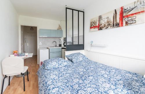 L'Hay-les-Roses Apartment | Le Ptit Henri - Studio à 20min de Paris
