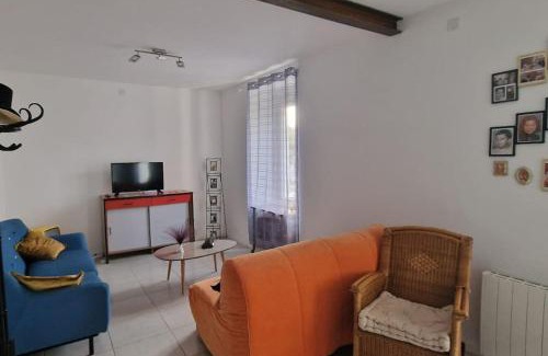 Lussac-Les-Eglises House | Le pty clo de Mag
