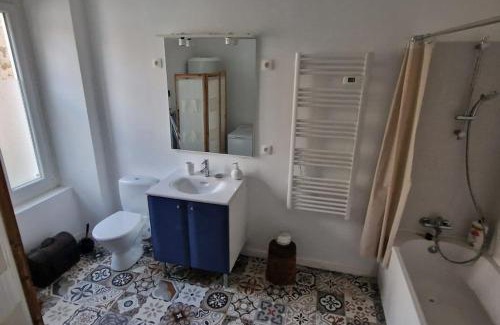 Lussac-Les-Eglises House | Le pty clo de Mag