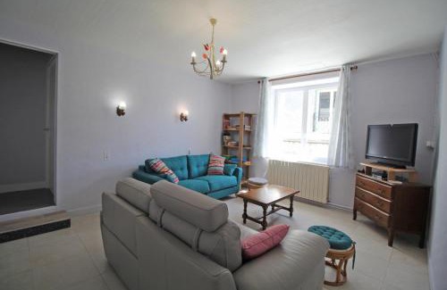 Saint-Leger-Magnazeix House | Le puy de saint jean