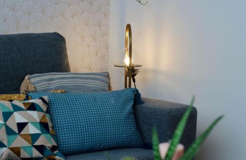 Laon Apartment | Le Rétro de la Gare - FloBNB