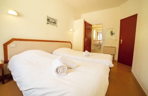 Saint-Etienne-de-Tinee Hotel | Le Rabuons