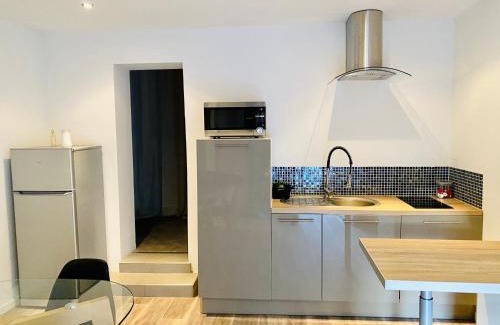 Beauvais Apartment | Le Raffiné et Paisible