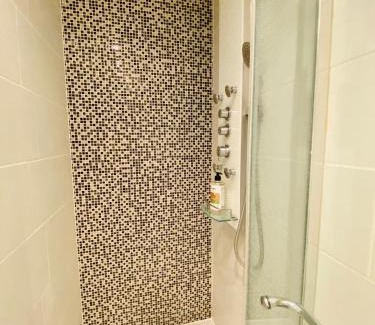 Beauvais Apartment | Le Raffiné et Paisible