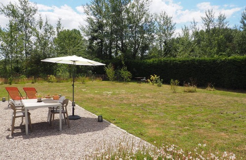 Saint-Quentin-en-Tourmont House | Le Refuge Naturel du Gîte Prince Marcel : Détente et Évasion au Cœur de la Baie