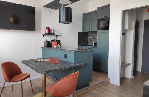 Fecamp Apartment | LE REFLET DES VOILES FACE AU PORT DE FECAMP