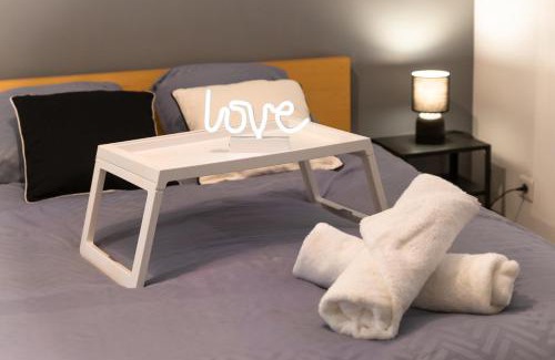 Quartier Vilmorin Apartment | Le Refuge Cosy - Netflix