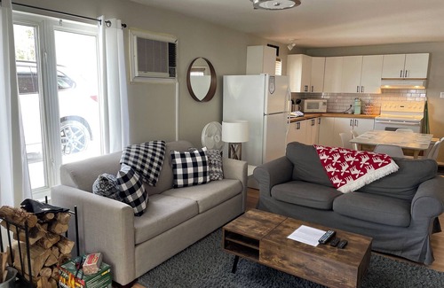 Saint-Faustin-Lac-Carre Condo | Le Refuge du Sous-Bois - Steps from Mont-Blanc w/Hot Tub and Firepit