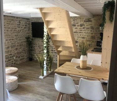 Juaye-Mondaye House | Le refuge
