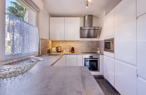 Villeneuve-Loubet Apartment | LE REGENT PARK Appartement for 6 By Sunset