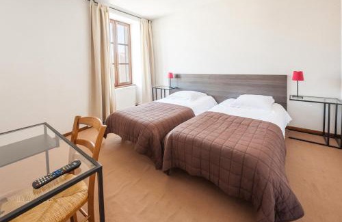 Corcelles-en-Beaujolais Hotel | Le Relais Des Dix Crus - Logis Hôtel