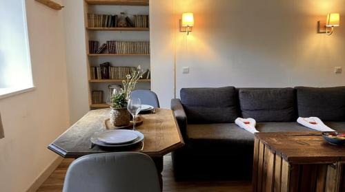 Solutre-Pouilly Apartment | Le Relais de Solutré Parking Terrasse Cosy