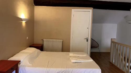 Solutre-Pouilly Apartment | Le Relais de Solutré Parking Terrasse Cosy