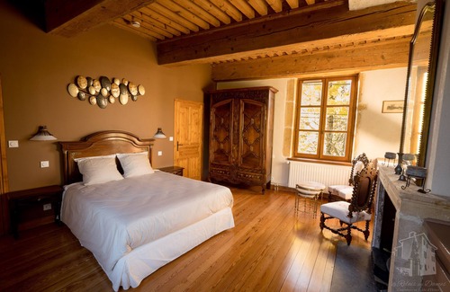 Fleurieu-sur-Saone House | Le Relais Des Dames