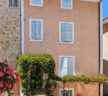 Cruis House | Le Relais Laviolette