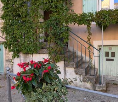 Cruis House | Le Relais Laviolette