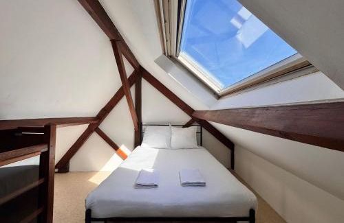 Republique Apartment | Le Rempart - 2 pers - Cité Plantagenêt - Cozy
