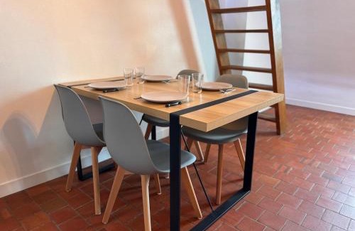 Republique Apartment | Le Rempart - 2 pers - Cité Plantagenêt - Cozy