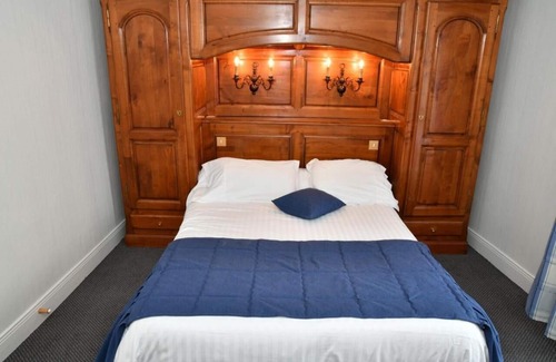 Aurillac Hotel | Le Renaissance