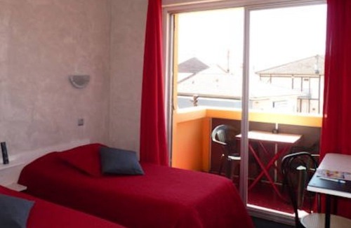 Parentis-en-Born Hotel | Le Rest In Born