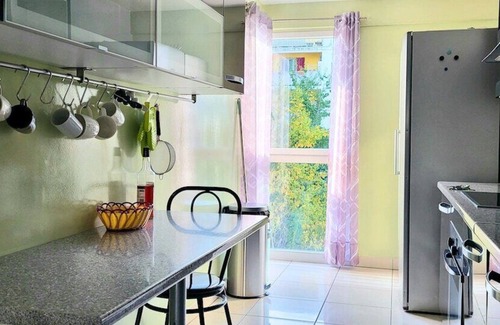 Bobigny Apartment | Le Riad, spacious apartment in Bobigny