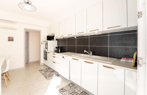 Salavas Apartment | Le Rieusset 1 - Three Bedroom Apartment, Sleeps 6