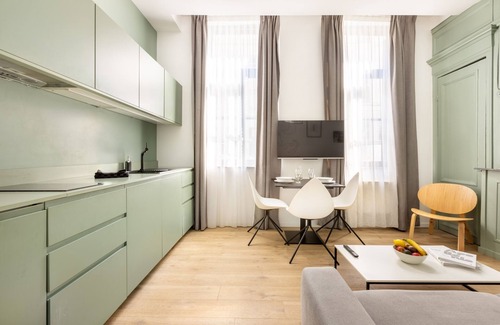 Old Lille Apartment | Le Rihour, stylish and renovated apartment