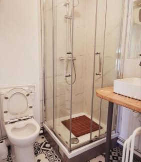Le Plessis-Robinson Apartment | Le RivetStud à 20 min Paris