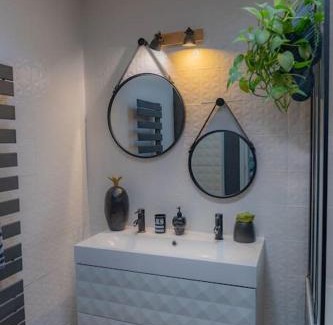 Cronenbourg Est Apartment | Le Roble - 5 min du centre de Strasbourg